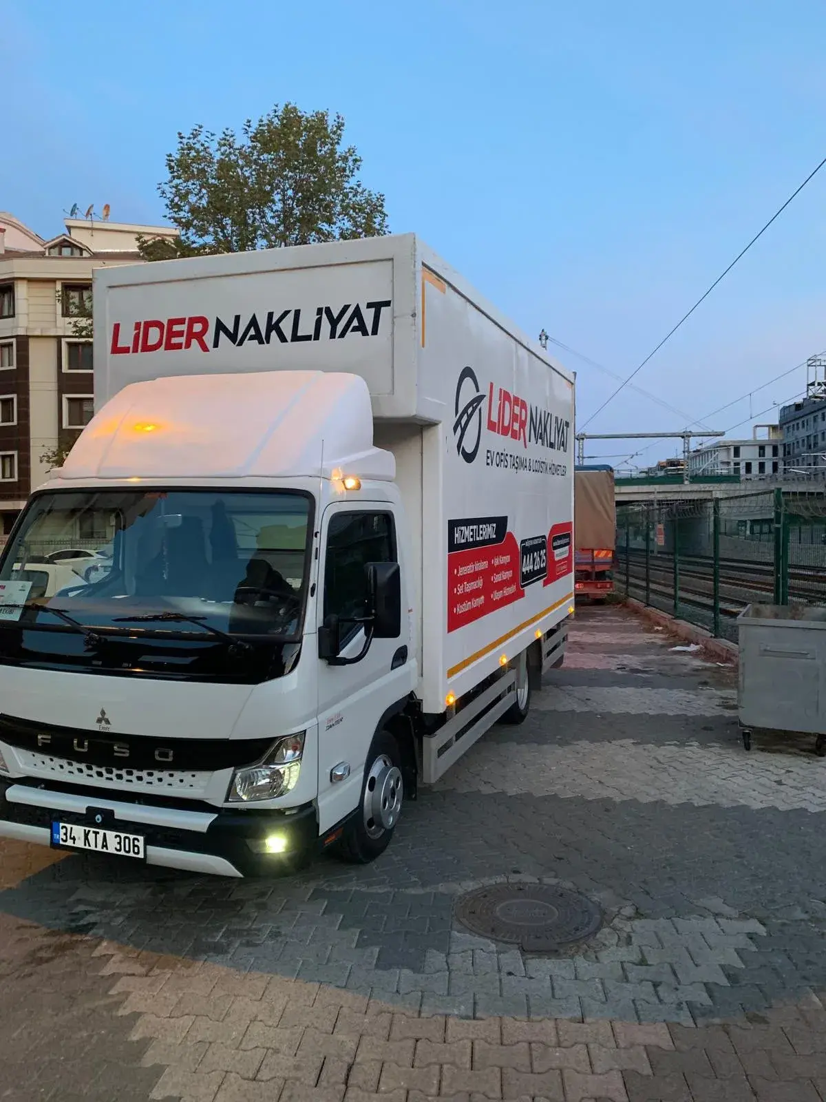 Lider Nakliyat taşıma kamyonu filo